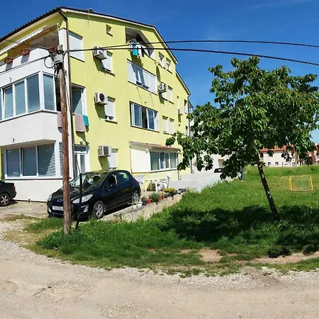 Apartment Luka Pula Exterior photo
